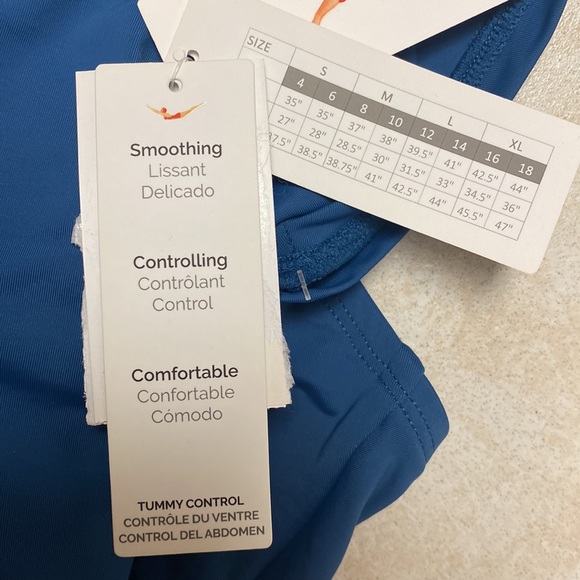 Jantzen Rockin’ Moroccan Zip Suit - Picture 6 of 8